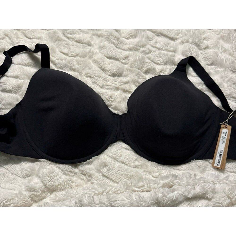 Skims Fits Everybody t-shirt bra